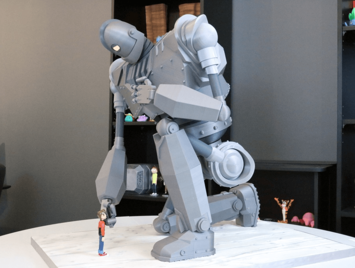 Download free STL file Massive Iron Giant and Hogarth • 3D printing design ・ Cults